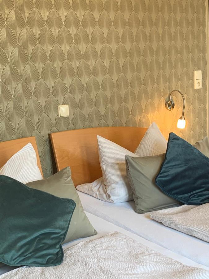 Restaurant Landgasthof Zum Wiesengrund Newel Eksteriør bilde