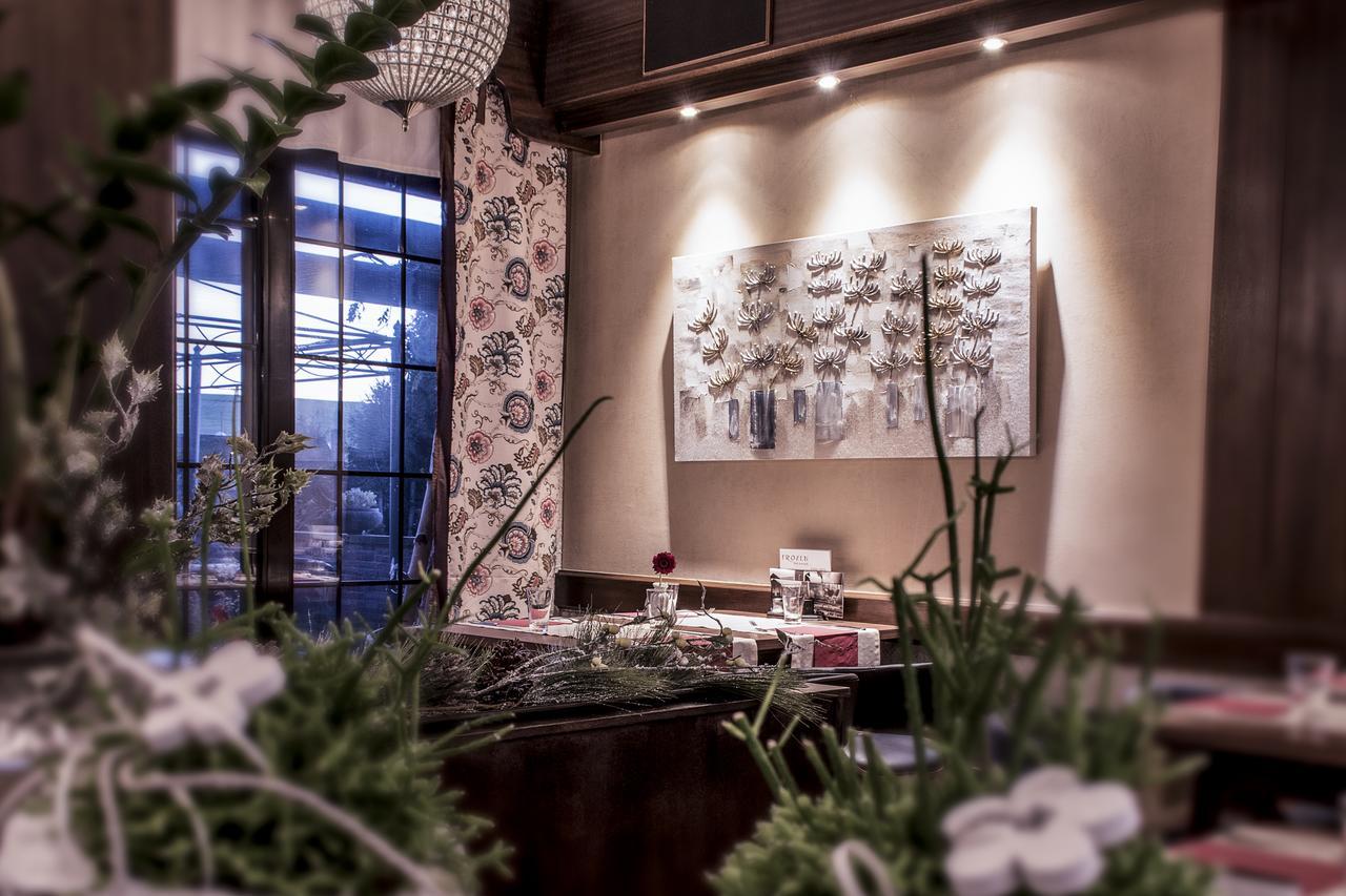 Restaurant Landgasthof Zum Wiesengrund Newel Eksteriør bilde